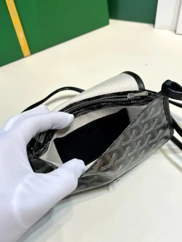 Goyard Plumet Pocket Wallet Black - Image 9