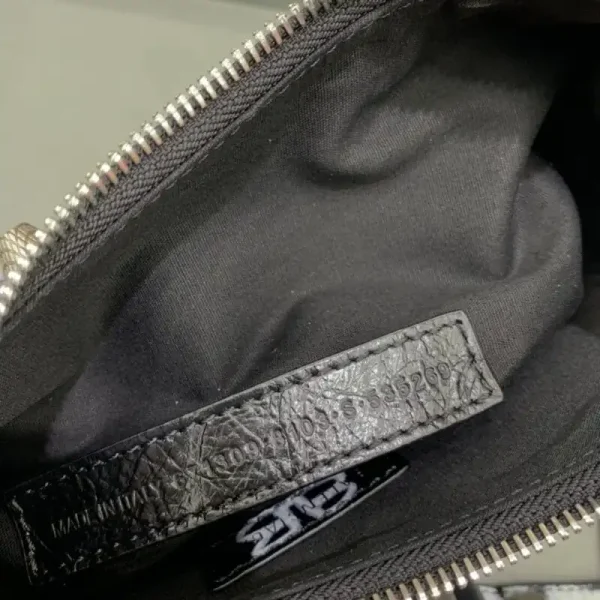 Balenciaga Le Cagole Graffiti Black - Image 6