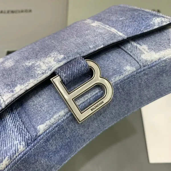 Balenciaga Hourglass On Chain Denim - Image 4