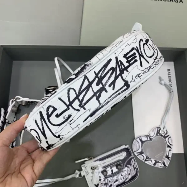 Balenciaga Le Cagole Graffiti White - Image 2