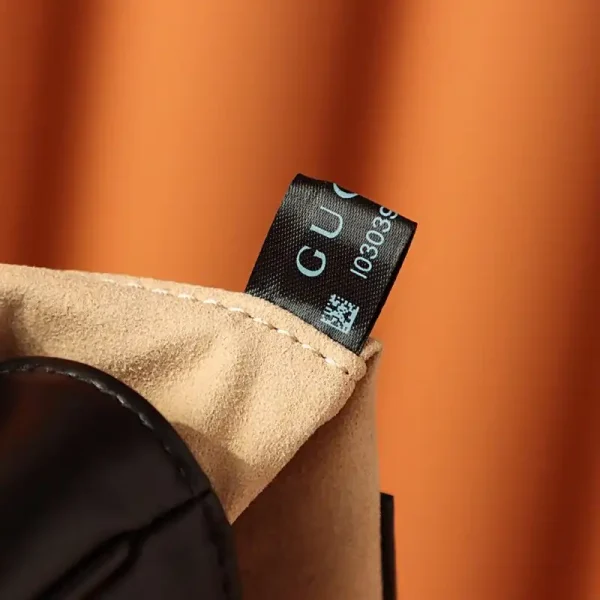 Gucci  GG Marmont  Square Black - Image 8