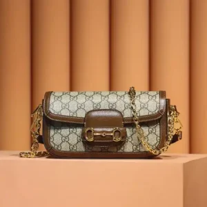 Gucci      Baguette Bag