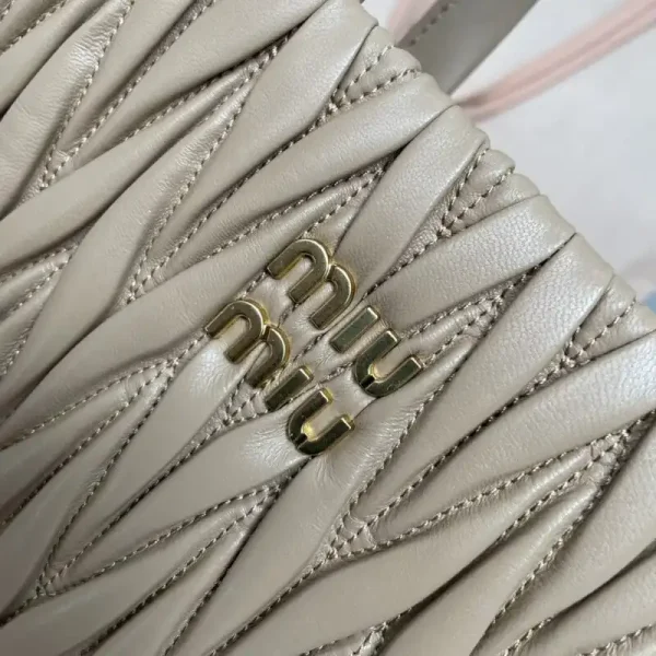 Miu Miu Matelassé  Tote Beige - Image 5