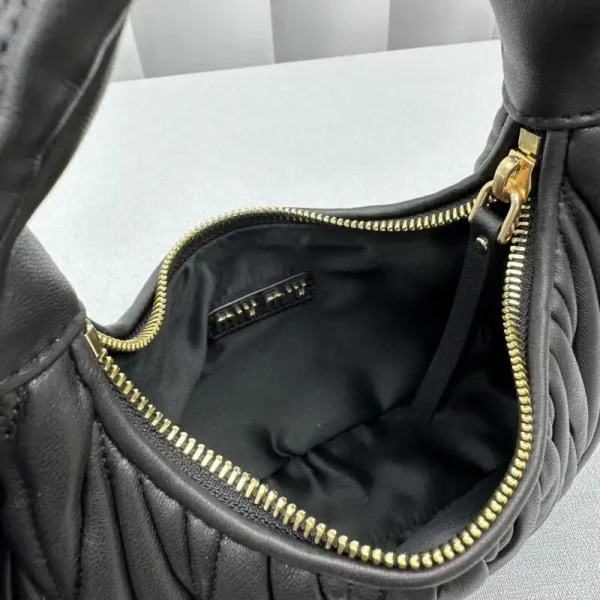 Miu Miu Wander Black - Image 7
