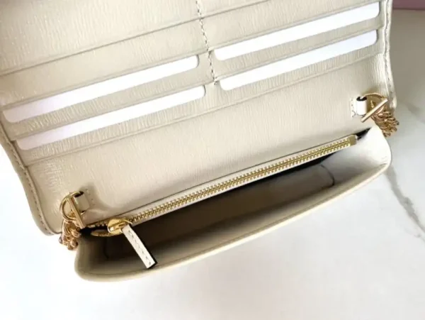 Gucci Horsbet  Chain Clutch White - Image 6