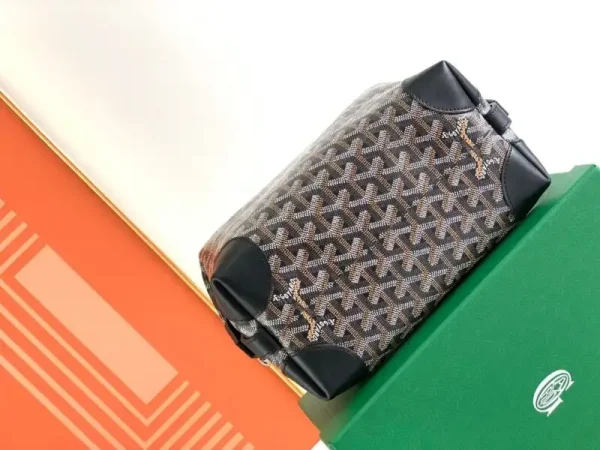 Goyard Toiletry Bag Black - Image 2