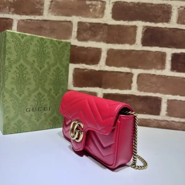 Gucci Matelassé  Mini Red - Image 5