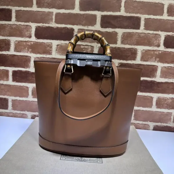 Gucci  Diana Medium Tote Bag Brown - Image 8