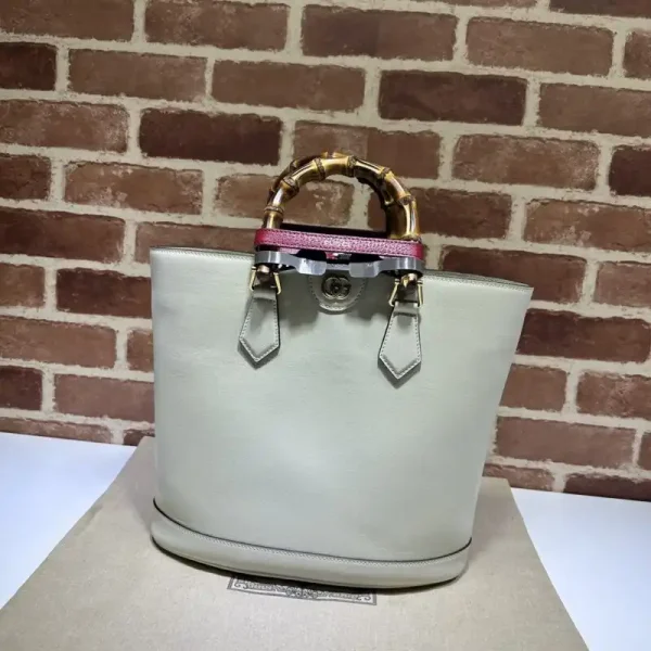 Gucci  Diana Medium Tote Bag White - Image 3