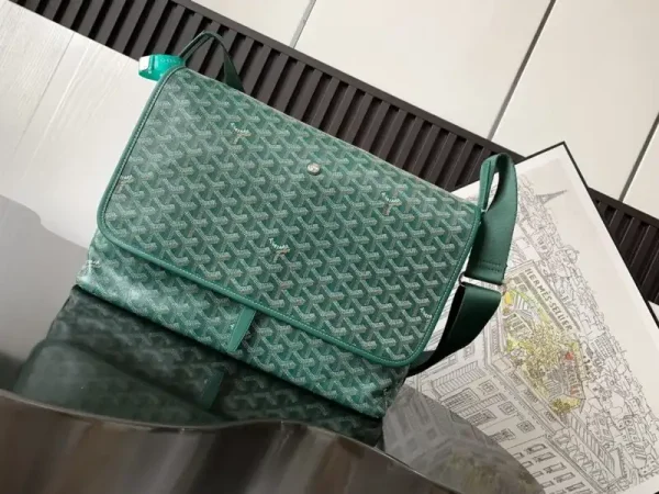 Goyard Capetien Bag Green