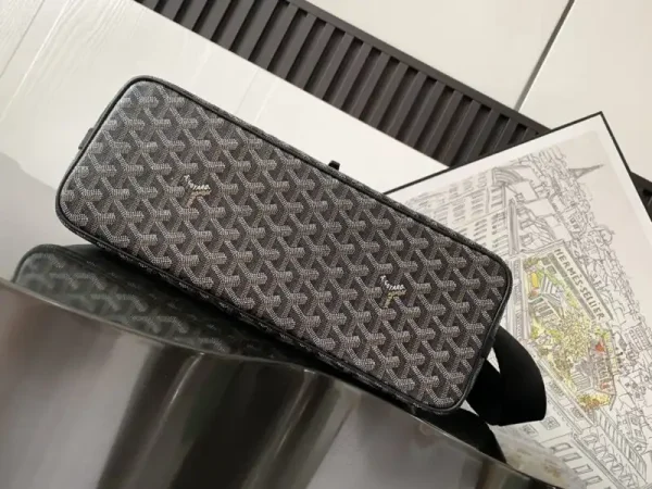 Goyard Capetien Bag Black - Image 4