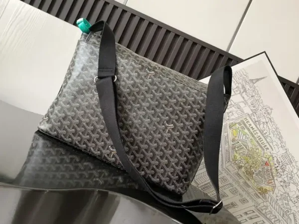 Goyard Capetien Bag Black - Image 2