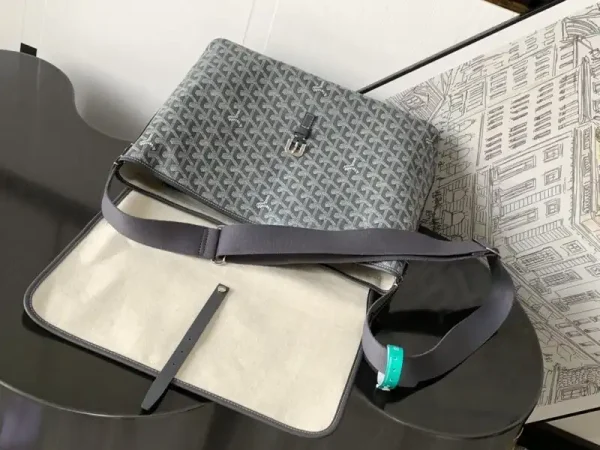 Goyard Capetien Bag Grey - Image 5
