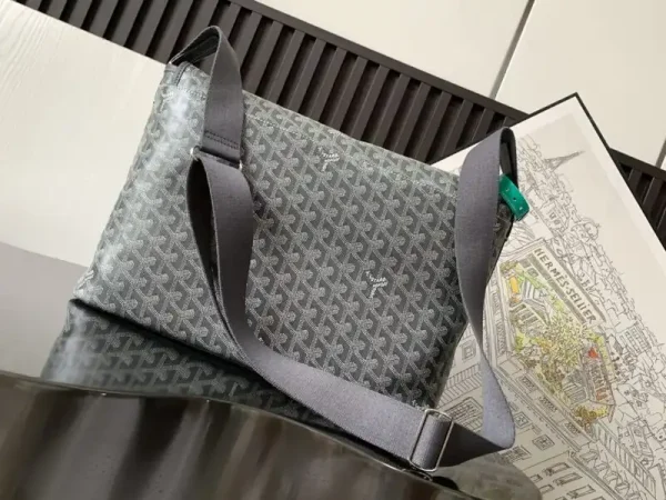 Goyard Capetien Bag Grey - Image 2