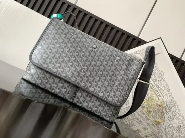 Goyard Capetien Bag Grey