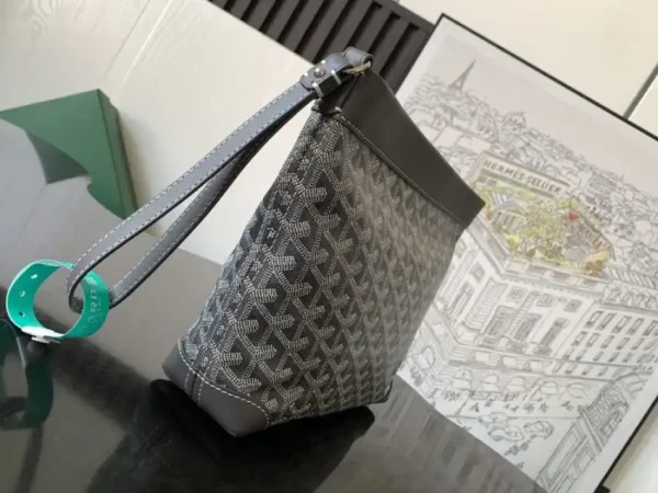 Goyard Conti Pouch Grey - Image 6