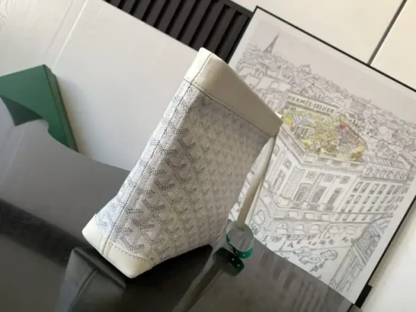 Goyard Conti Pouch White - Image 4