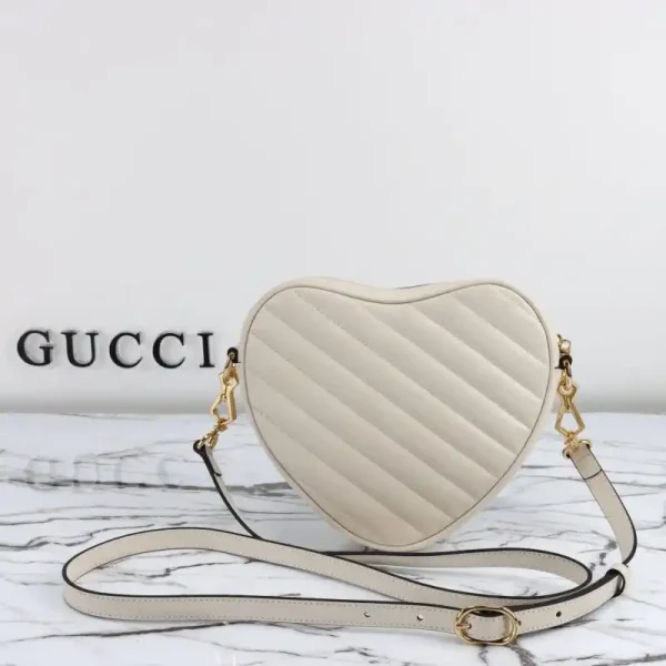 Gucci Interlocking G Mini Heart White - Image 2