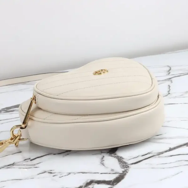 Gucci Interlocking G Mini Heart White - Image 9