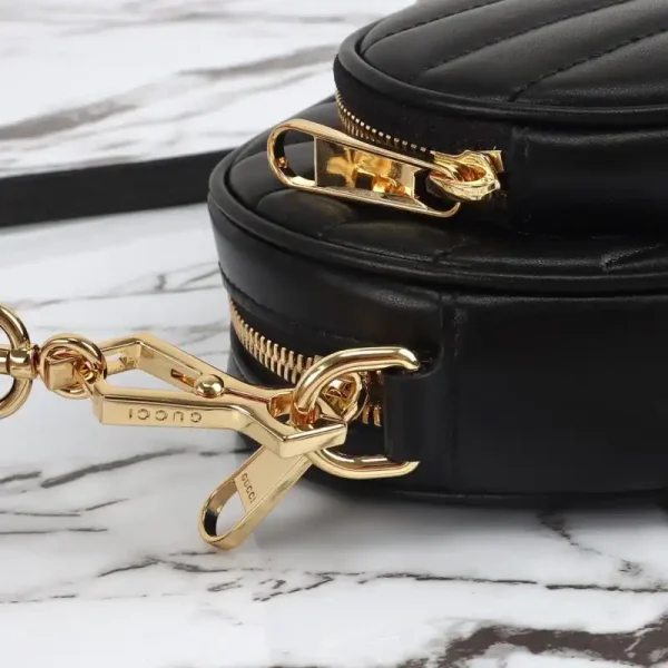 Gucci Interlocking G Mini Heart Black - Image 8