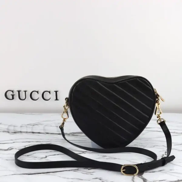 Gucci Interlocking G Mini Heart Black - Image 9