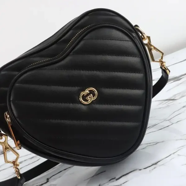 Gucci Interlocking G Mini Heart Black - Image 2