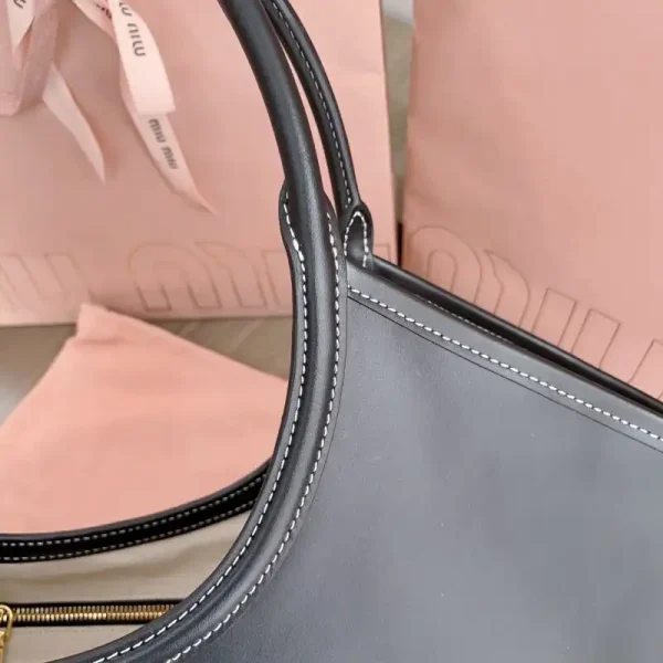 Miu Miu Ivy  Tote Black - Image 5