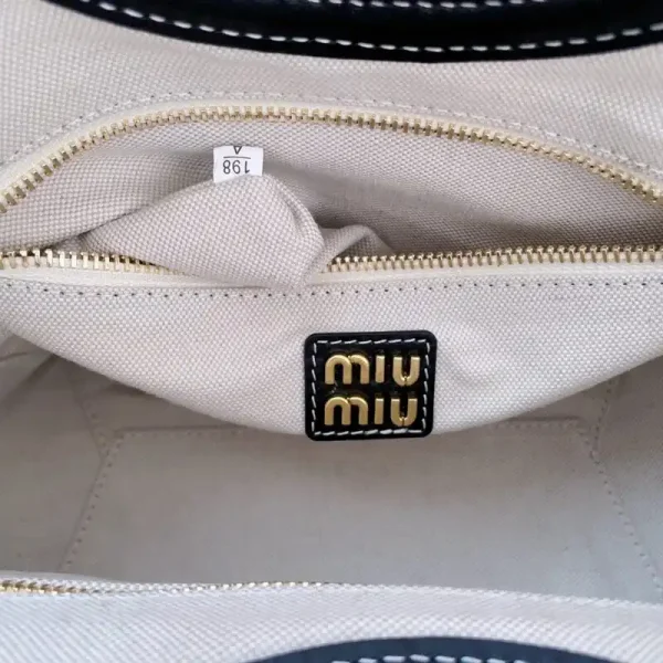 Miu Miu Ivy  Small Tote Black - Image 8