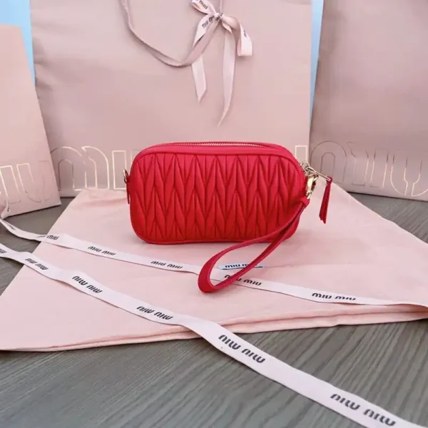 Miu Miu Clutch Red - Image 5