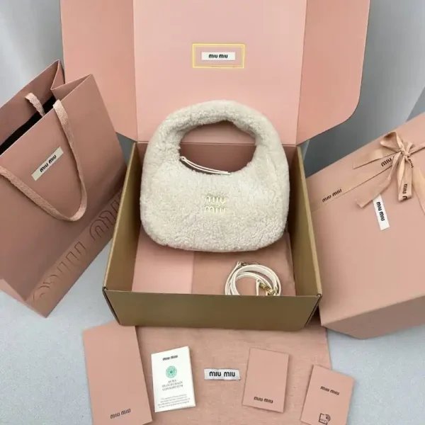 Miu Miu Wander White Wool - Image 4