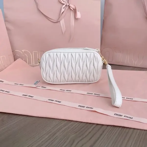 Miu Miu Clutch White - Image 3