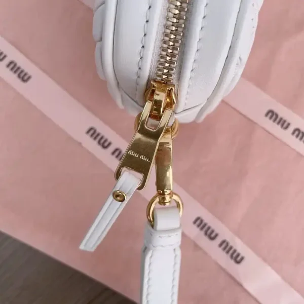 Miu Miu Clutch White - Image 5