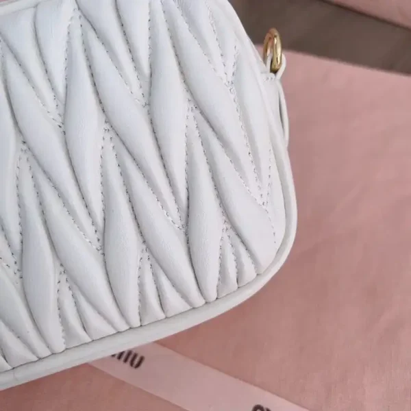 Miu Miu Clutch White - Image 9