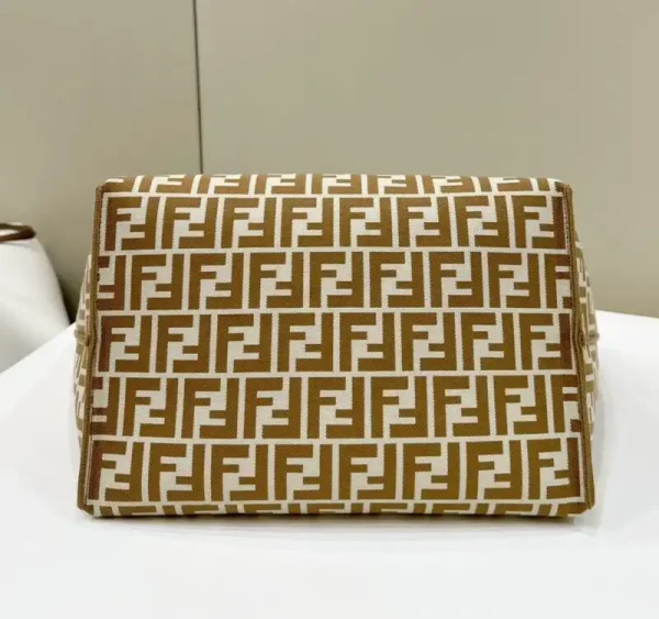 Fendi Two Side Small Tote Beige - Image 4