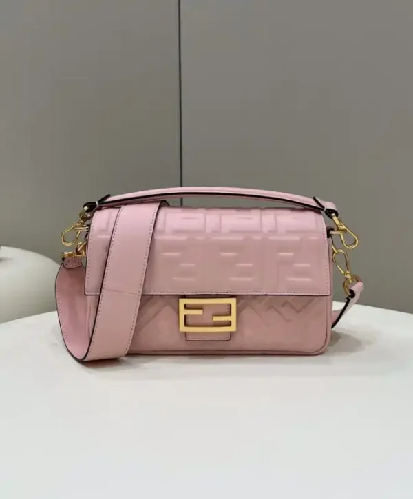 Fendi Baguette Pink