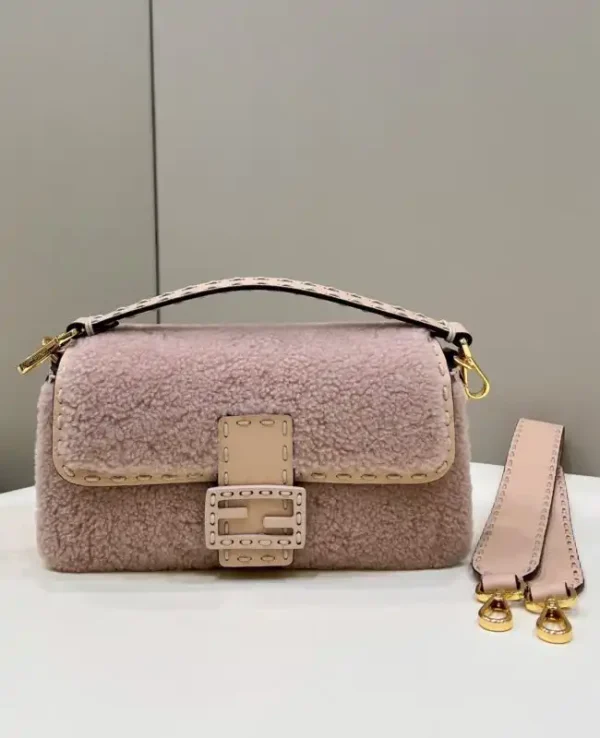 Fendi Baguette Pink Wool