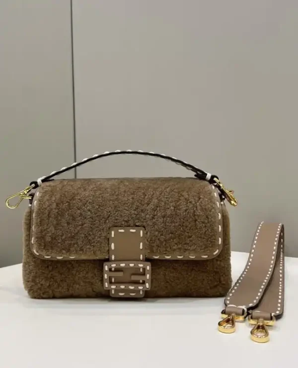Fendi Baguette Brown Wool