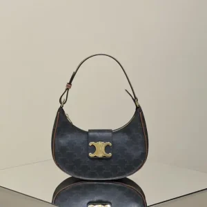 Celine Triomphe Ava
