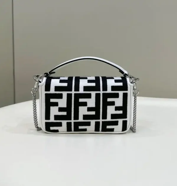 Fendi Baguette Small White - Image 2