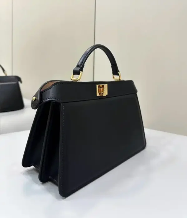 Fendi Peekaboo Large Black - Image 2