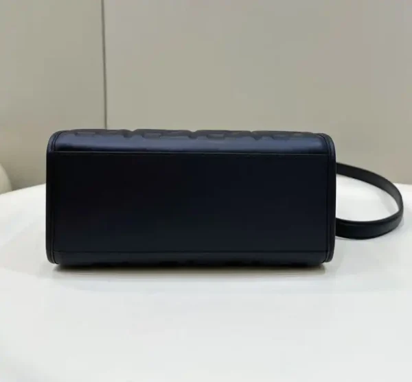 Fendi Small Tote Black - Image 3