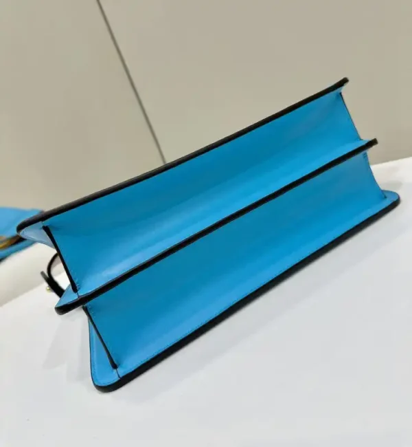 Fendi Peekaboo Large Blue - Image 3