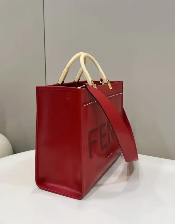 Fendi Peekaboo Tote Red - Image 3
