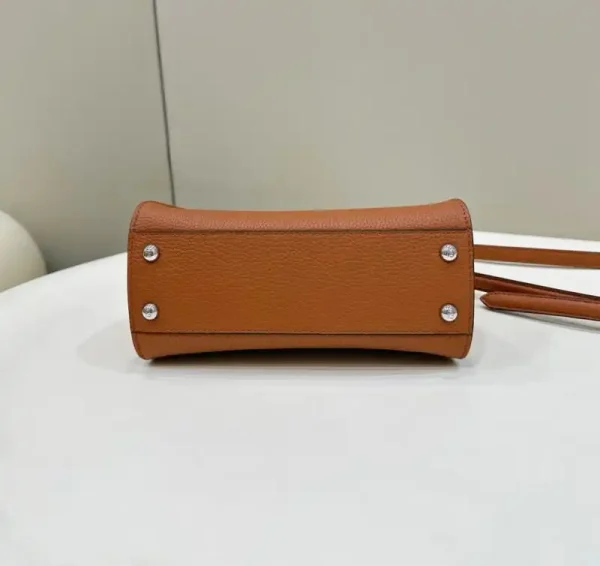 Fendi Peekaboo Small  Brown - Image 3