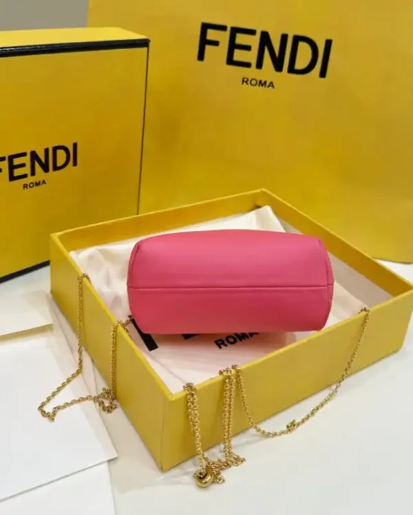 Fendi  First Mini Pink - Image 4