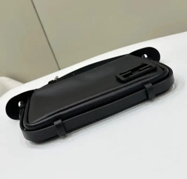 Fendi Simply Black - Image 4