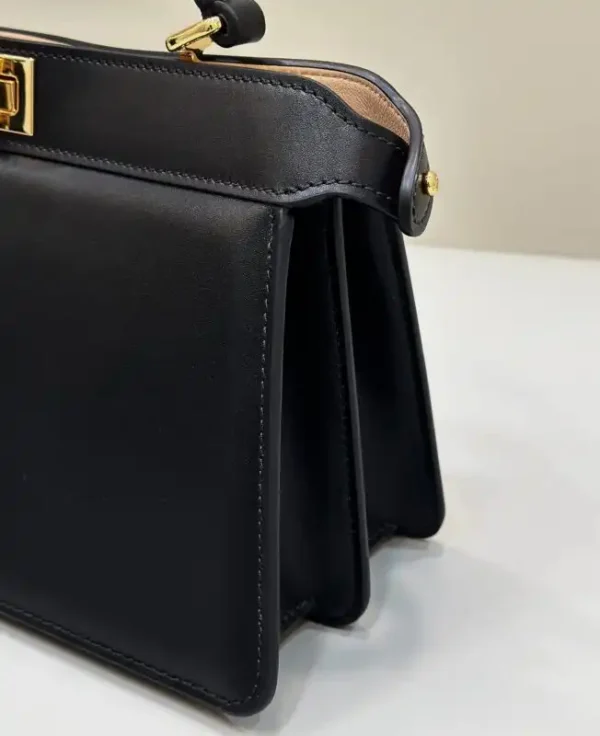 Fendi Peekaboo Large Black - Image 4