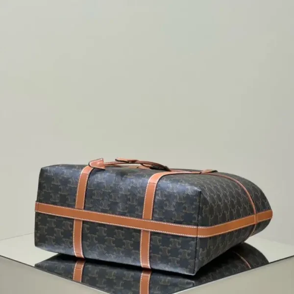 Celine Triomphe Horizontal Cabas - Image 4