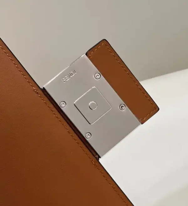 Fendi Baguette Pouch Brown - Image 5
