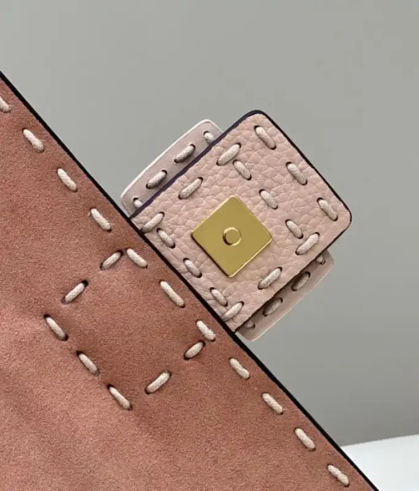 Fendi Baguette Pink Wool - Image 5